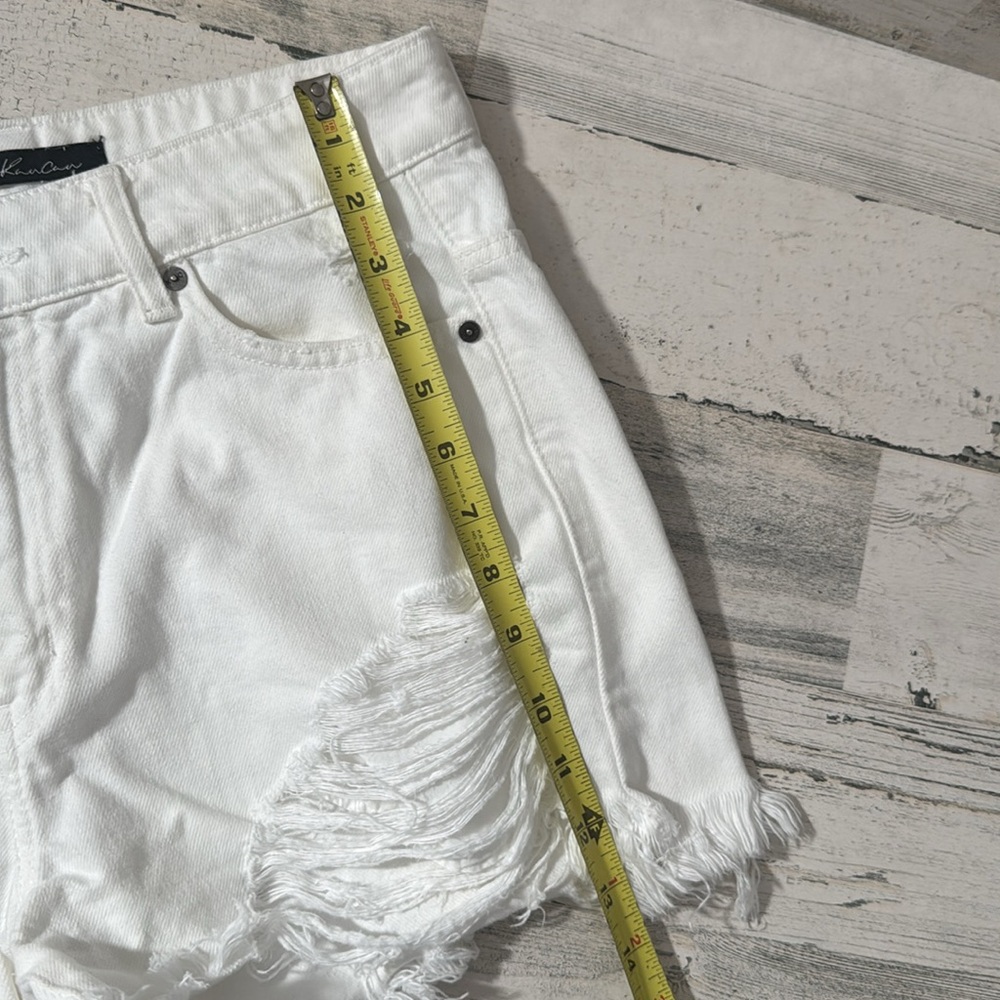 White KanCan Distressed Shorts - Medium - Picture 8 of 10